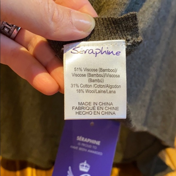 Séraphine Shawl NWT - Picture 2 of 3